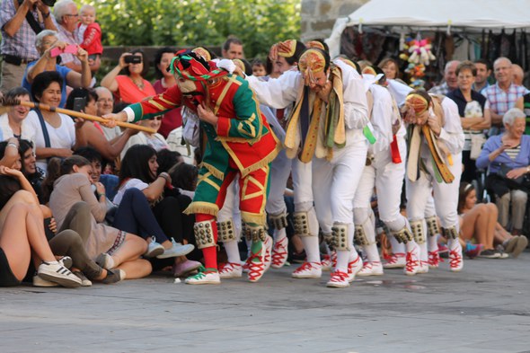 Otsagabia 2016 pañuelo-dantza