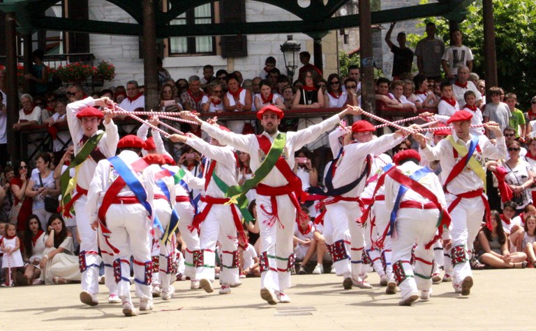 San Fermin dantzak Lesaka