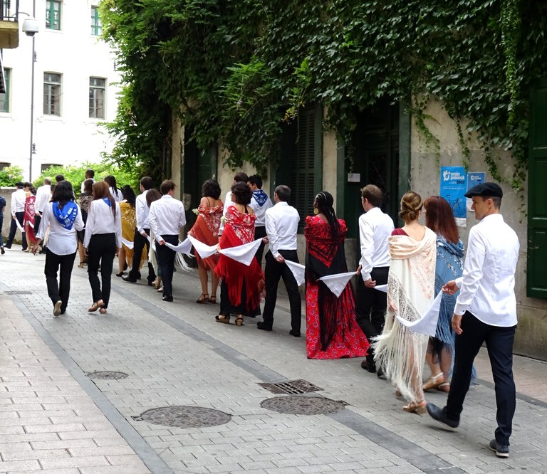 Santaneroen esku-dantza Santaneroen esku-dantza