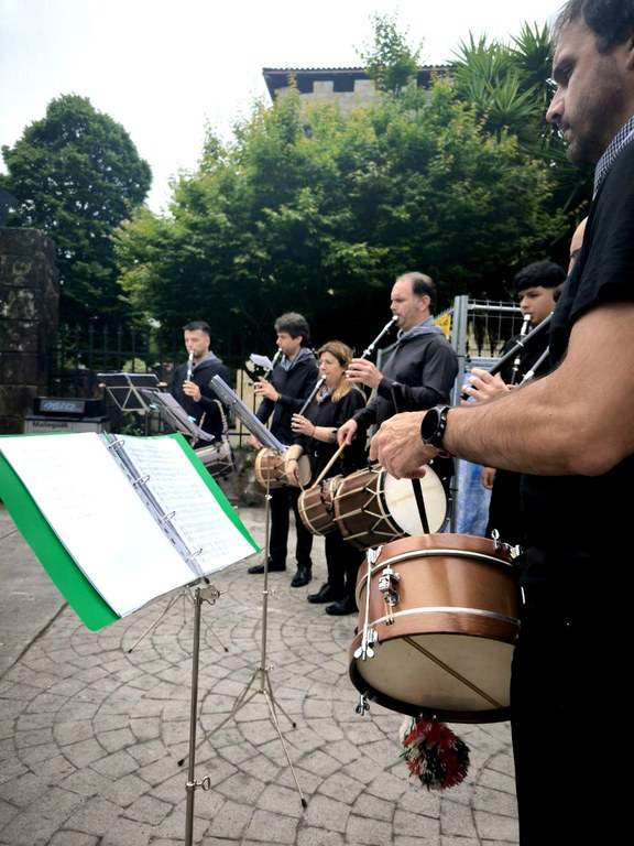 Santos soka-dantza 2025