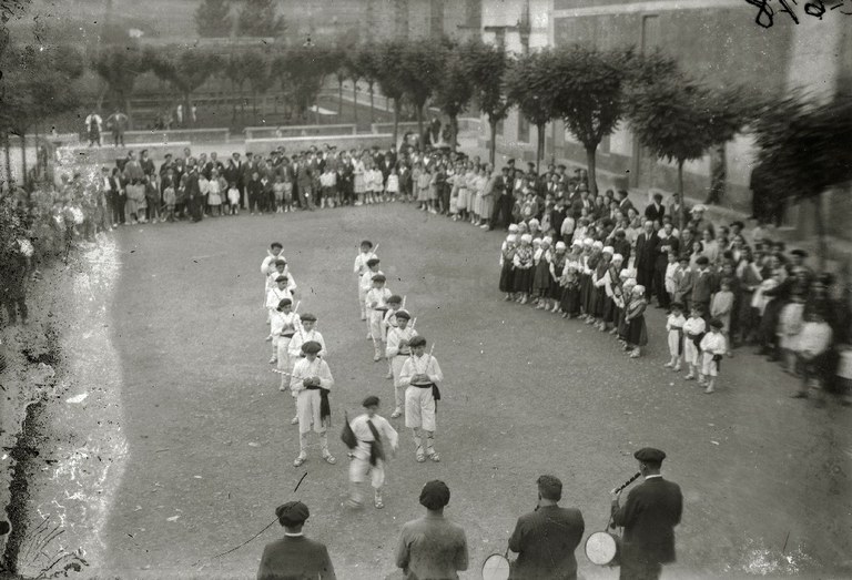 Segura 1930 brokel-dantzariak Segura 1930 brokel-dantzariak