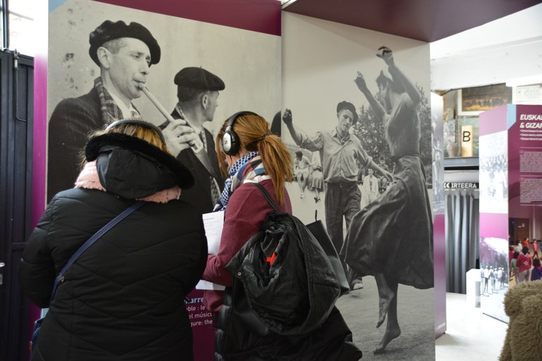 Soka erakusketan Eibarren