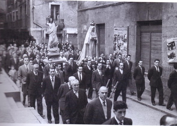 Soraluze 1958, pazko domekako prozesioa kalebarrenen