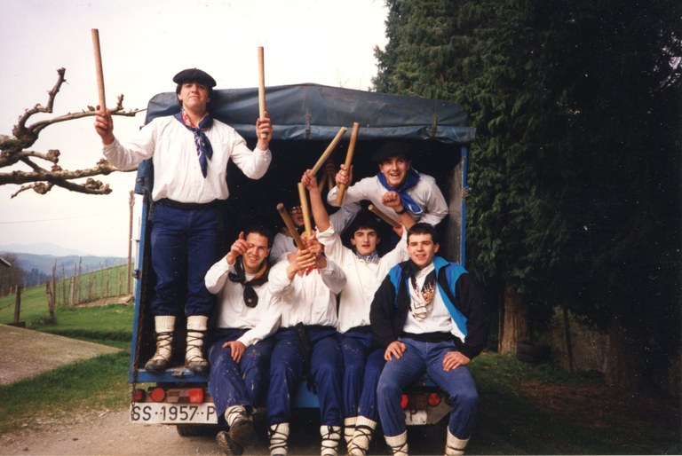 Talai-dantzariak Talai-dantzariak