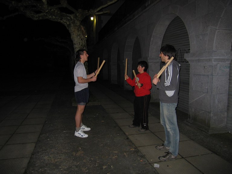 Talai-dantzariak Talai-dantzariak