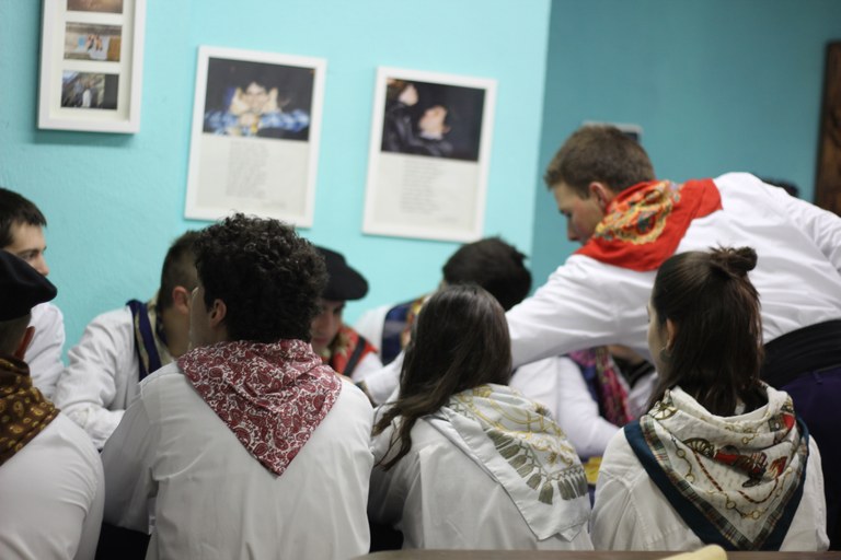 Talai-dantzariak Talai-dantzariak