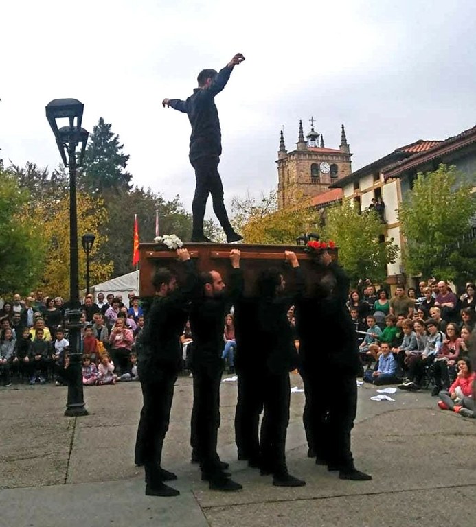 Tio Teronen Semeak, Festamentua