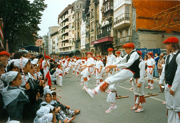 Tronperri dantza taldea 2