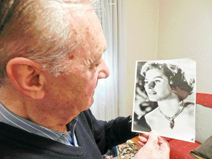 Jaime Castillo: Ingrid Bergmani jota dantzatzen erakutsi zion dantzaria