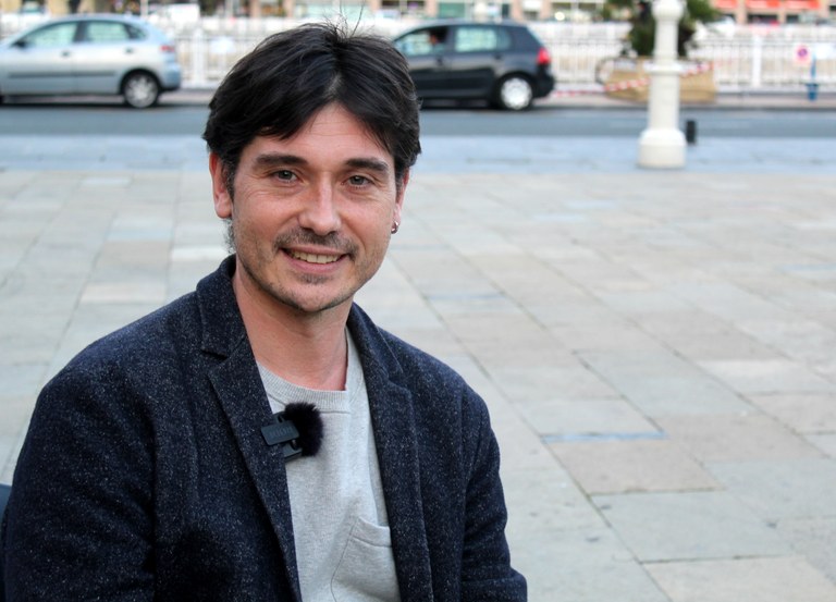 Jon Maya: “Poema da dantzaren bidez kontatzen duguna”