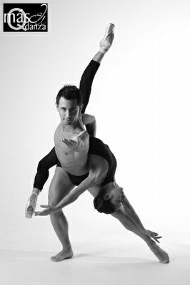 Jon Ugarrizak sortu ditu Sabino Arana sarien galarako koreografiak