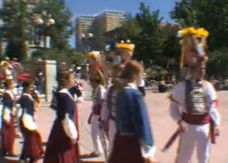 Kabalkada egin dute Renon