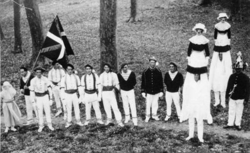 Kabalkada Ipar Ameriketako Euskaldunen Elkartearen bilkuran