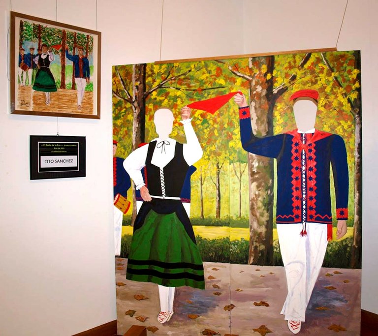 Larrain-dantzari buruzko erakusketa egin dute Lizarran