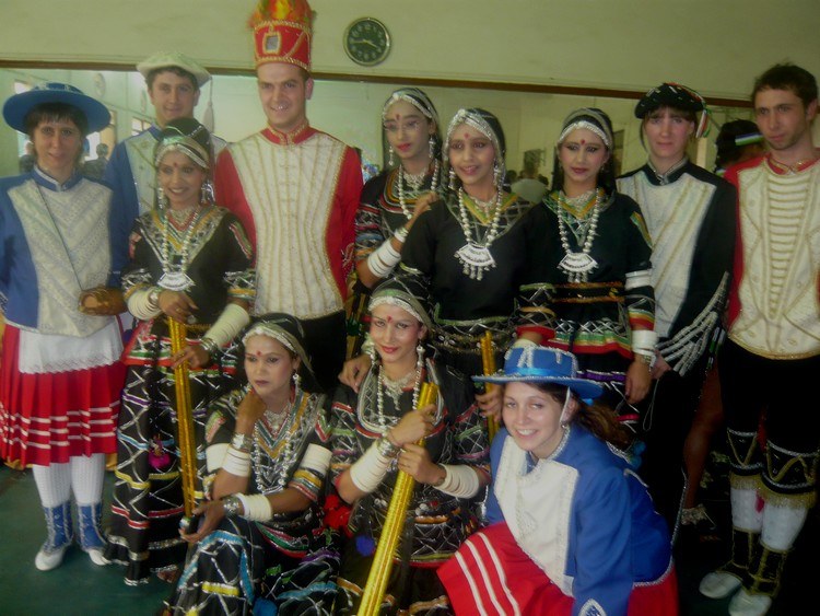 Larraineko dantzariak Txinan izan dira