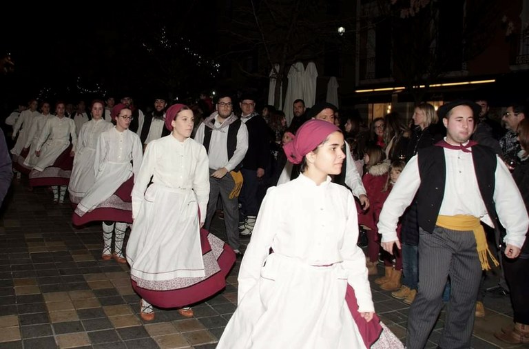 Erriberaren identitatea oinarri izango duen Laya dantza taldea osatu dute Tuteran