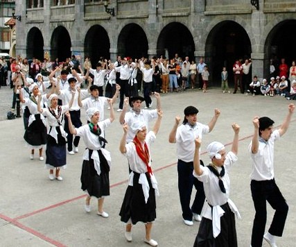 Leitzako ingurutxoari buruzko ikastaroa Iruñean Leitzako ingurutxoari buruzko ikastaroa Iruñean