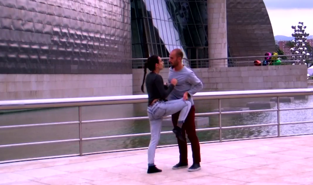 Lekuz leku jaialdiak dantzaz beteko du Abandoibarra