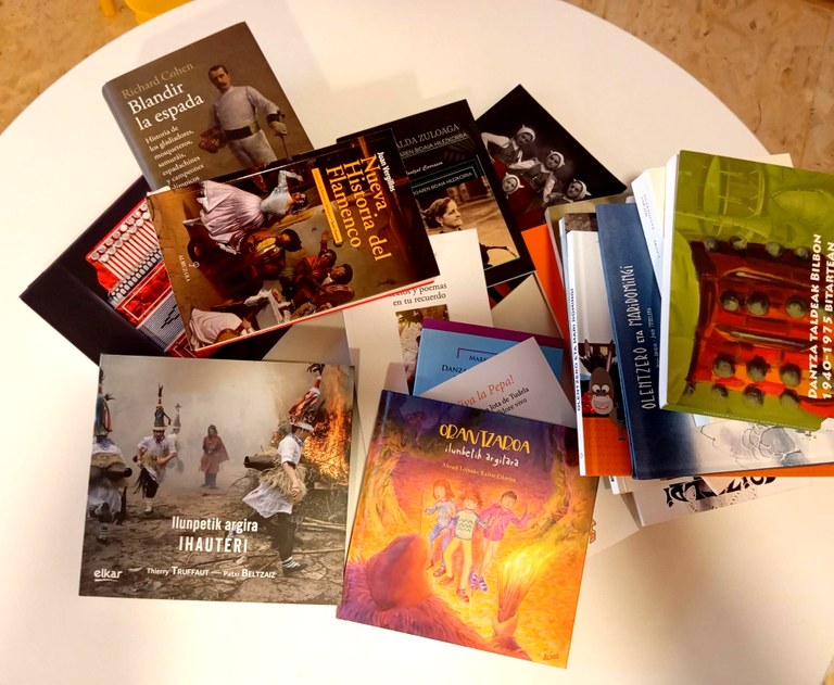 Liburutegia dantzan 2025 