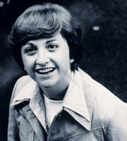 1970-80eko hainbat dantza, festa eta maskaradei buruzko erreportajeak eskuragarri dira Uztaritzen 1970-80eko hainbat dantza, festa eta maskaradei buruzko erreportajeak eskuragarri dira Uztaritzen