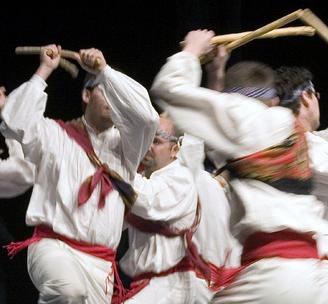 Makina bat makila-dantza