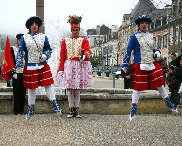 Maskaradak 2008 Aloze eta Atharratzeko gazteen eskutik