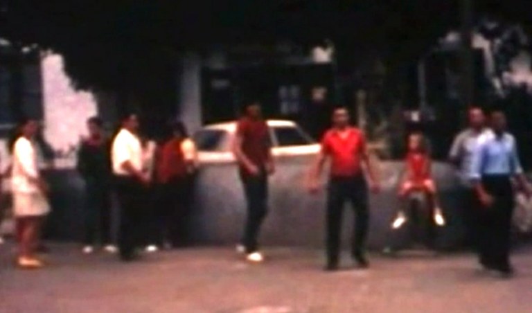 Dantza-jauziak Amikuzen 1960ko hamarkadan Michel Verdieren kameratik ikusita