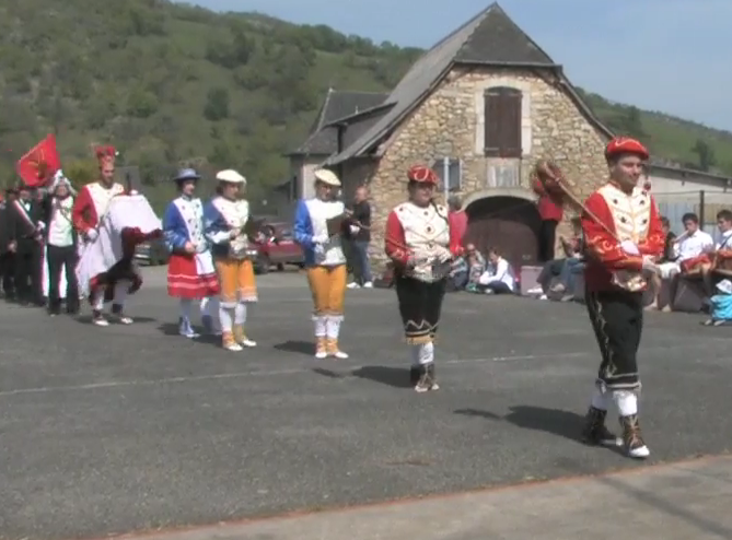 Maskaraden inguruko galderak Zuberoako Mihia Pitz telebistako lehiaketa berrian Maskaraden inguruko galderak Zuberoako Mihia Pitz telebistako lehiaketa berrian