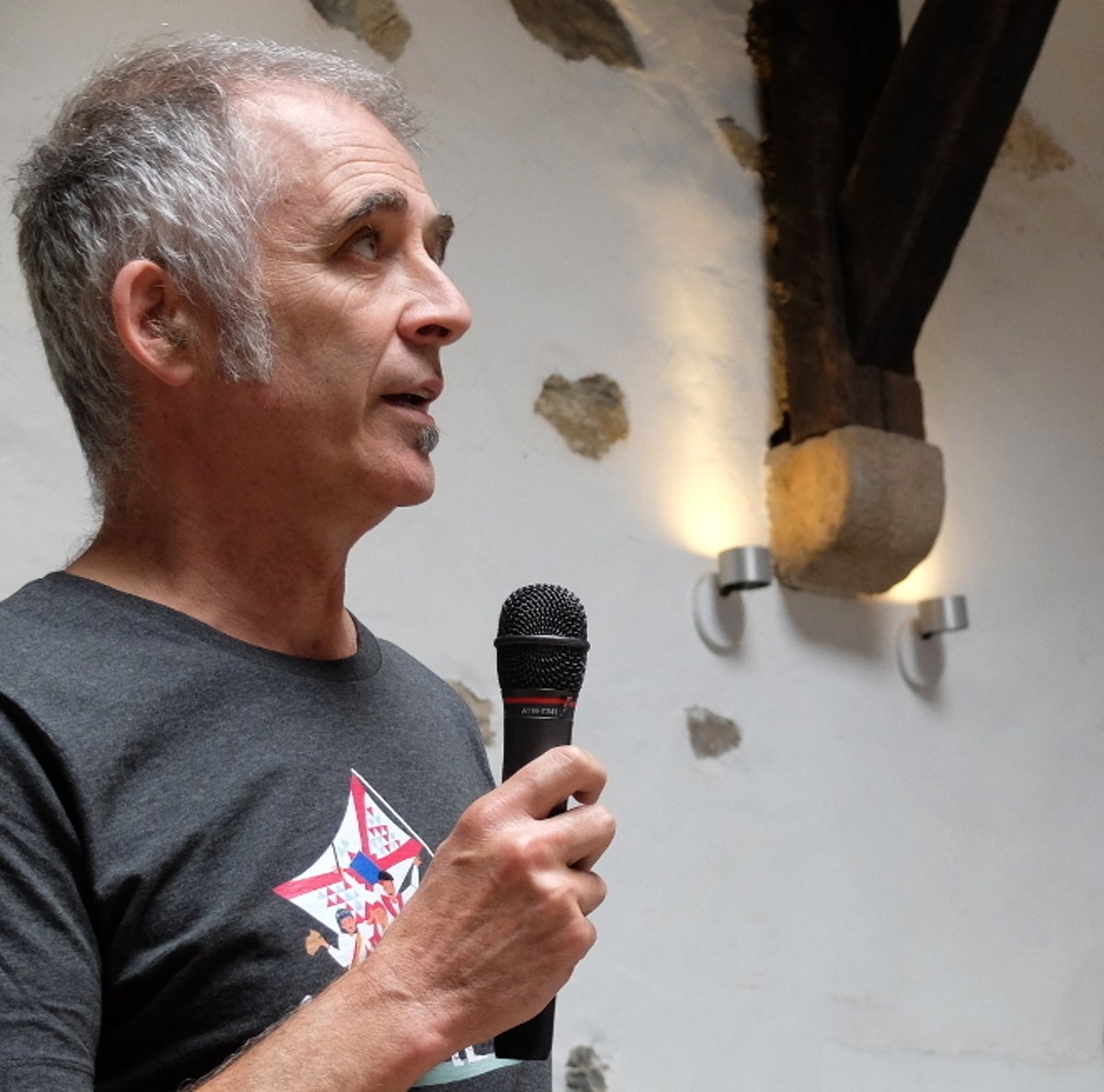Mikel Sarriegi: "Dantza talde asko gaude, baina dantza ondarearen egoerak zalantza handiak sortzen dizkit"