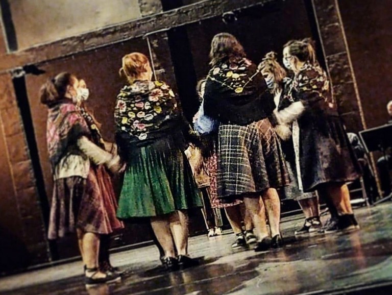 Miña nai, galiziar emigrazioaren istorio dantzatua