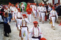 Nafarroa Behereko eta Luzaideko dantzak Dantzan Ikasiren ikastaroetan Nafarroa Behereko eta Luzaideko dantzak Dantzan Ikasiren ikastaroetan