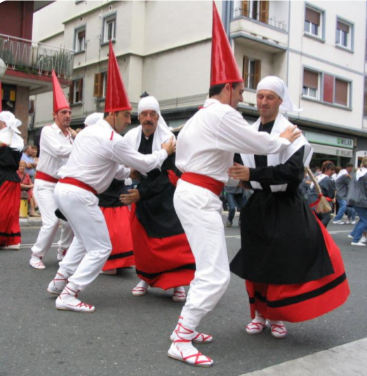Oriako sorgin-dantzari buruzko ikastaroa antolatu du EDBk Oriako sorgin-dantzari buruzko ikastaroa antolatu du EDBk