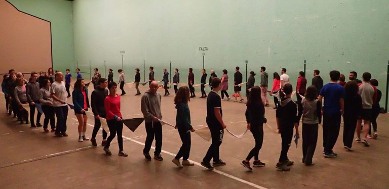 Kabalkada antolatu dute Ortzaizen ehun urteren ondoren