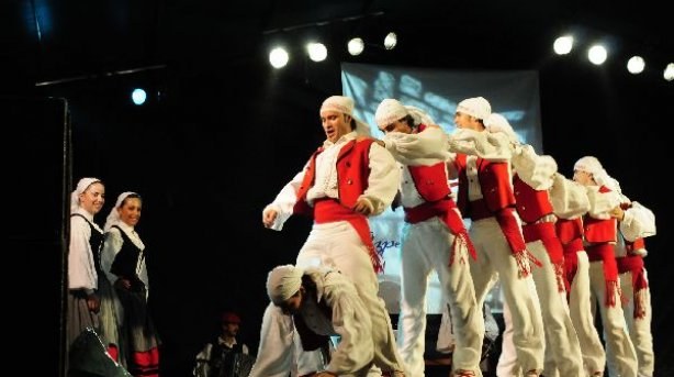 Sahatsa 35 ikuskizuna