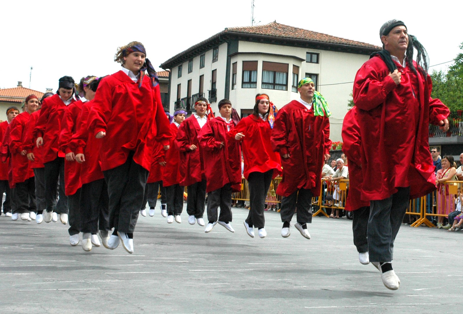 San Joanak dantzan