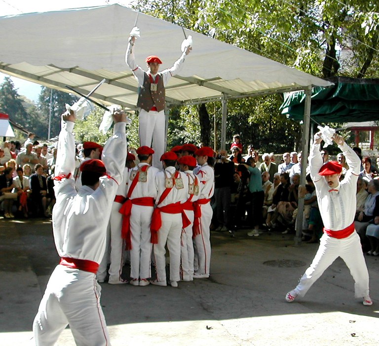 San Migeletan dantzan