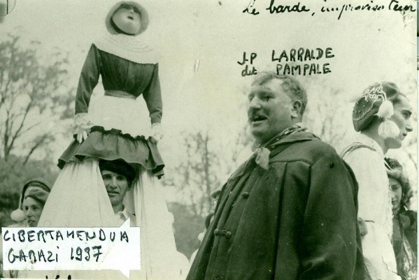 Asteburu honetan Santibate, hilabete barru Libertimendua  Asteburu honetan Santibate, hilabete barru Libertimendua