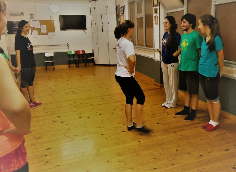 Emakumeen aurreskua aterako dute Santurtzin 1921koa gogoan