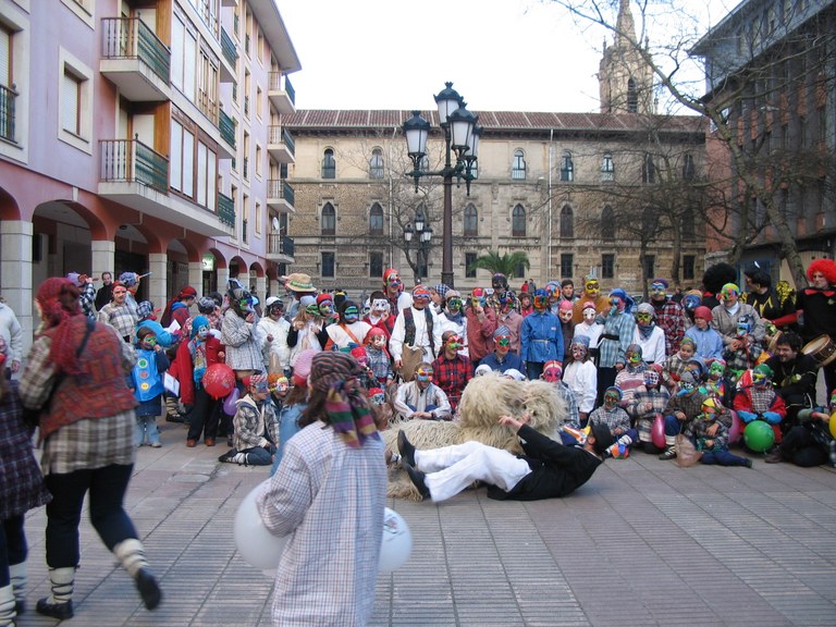 Surrandien hitzordua Durangoko Aratusteetan