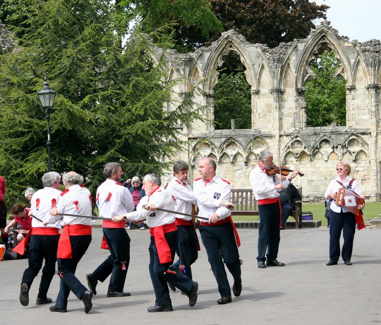 Sword Spectacular, York-eko ezpata-dantzen jaialdiaren kronika