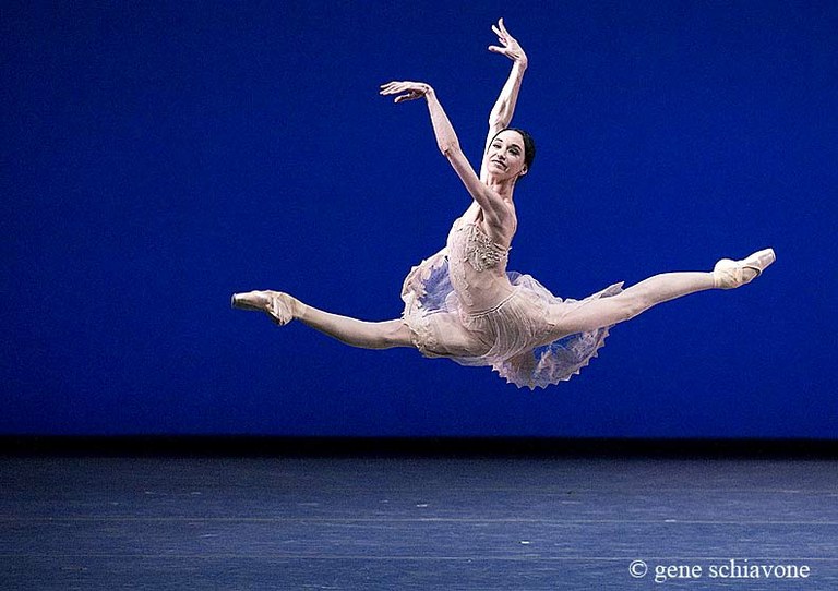 Teknikaren gailurra eta dantzariaren linea