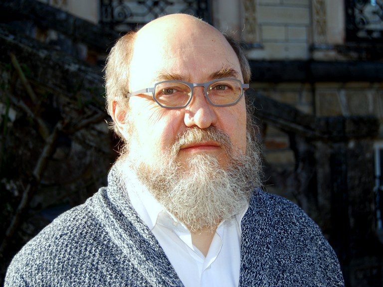 Thierry Truffaut: "Gaurko gazteen arazo gotorra da etengabeko zappingean izatea"