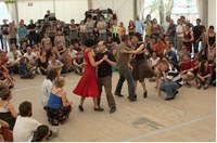 Dantza tradizionalen taller jaialdi handi bat Madrilen Dantza tradizionalen taller jaialdi handi bat Madrilen