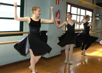 Utah-ko Unibertsitateko ballet ikasleak euskal dantzak ikastera datoz berriz Utah-ko Unibertsitateko ballet ikasleak euskal dantzak ikastera datoz berriz