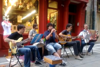 Xut-en musika sarean entzun eta erosteko aukera dago Xut-en musika sarean entzun eta erosteko aukera dago