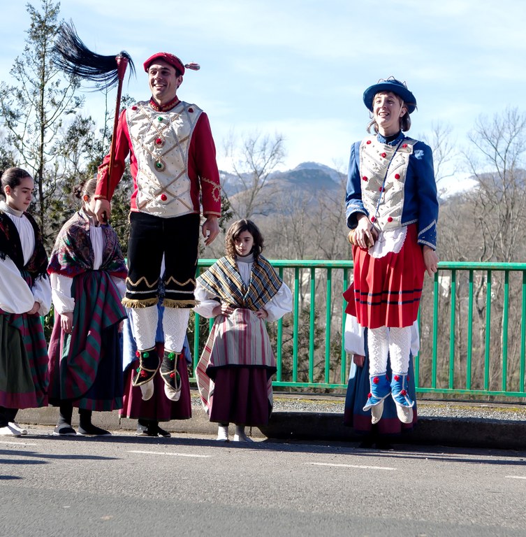 Zalgize eta Iruriko gazteek emango dituzte 2014ko maskaradak Zalgize eta Iruriko gazteek emango dituzte 2014ko maskaradak
