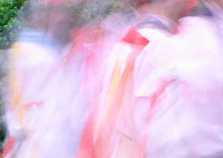 Baina... zer da dantza tradizional bat?