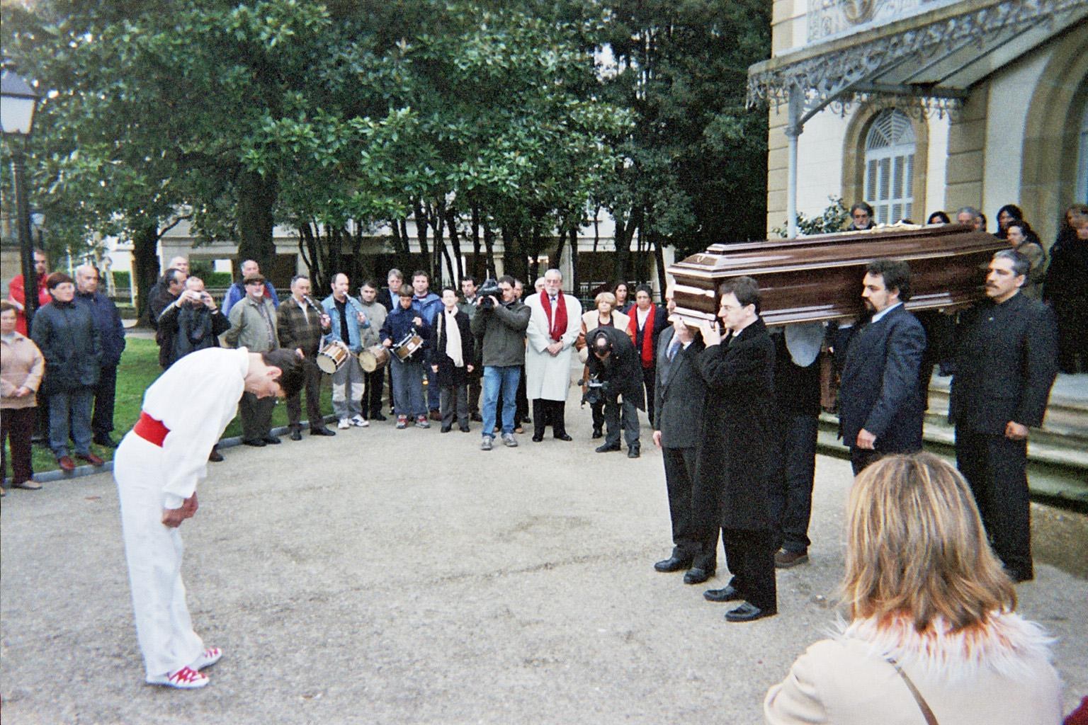 Zarautz Oteizari agurra 2003