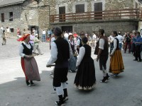 Aragües makila-dantzak 2003