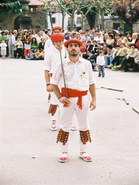Abadiño dantzari-dantza 2004
